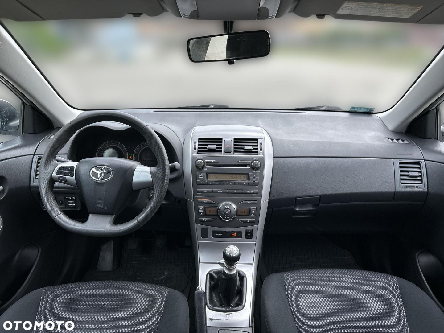 Toyota Corolla 1.6 Premium - 14