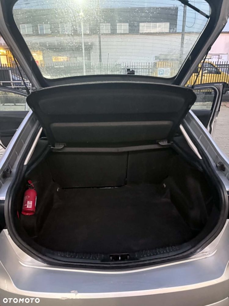 Ford Mondeo 2.0 TDCi Ambiente - 10