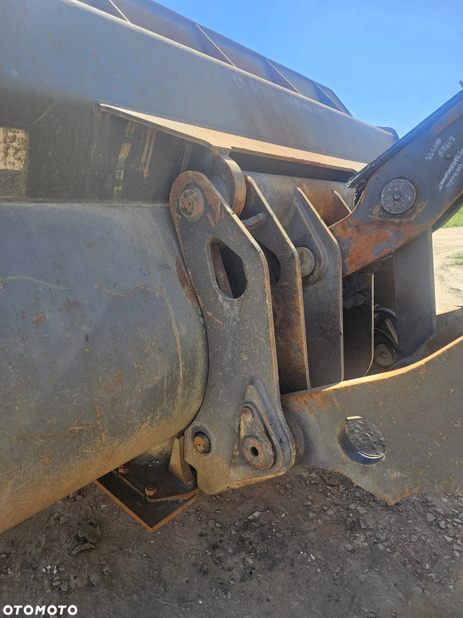 Volvo L180G - 14