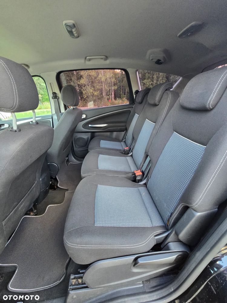 Ford S-Max 2.0 TDCi DPF Titanium - 12