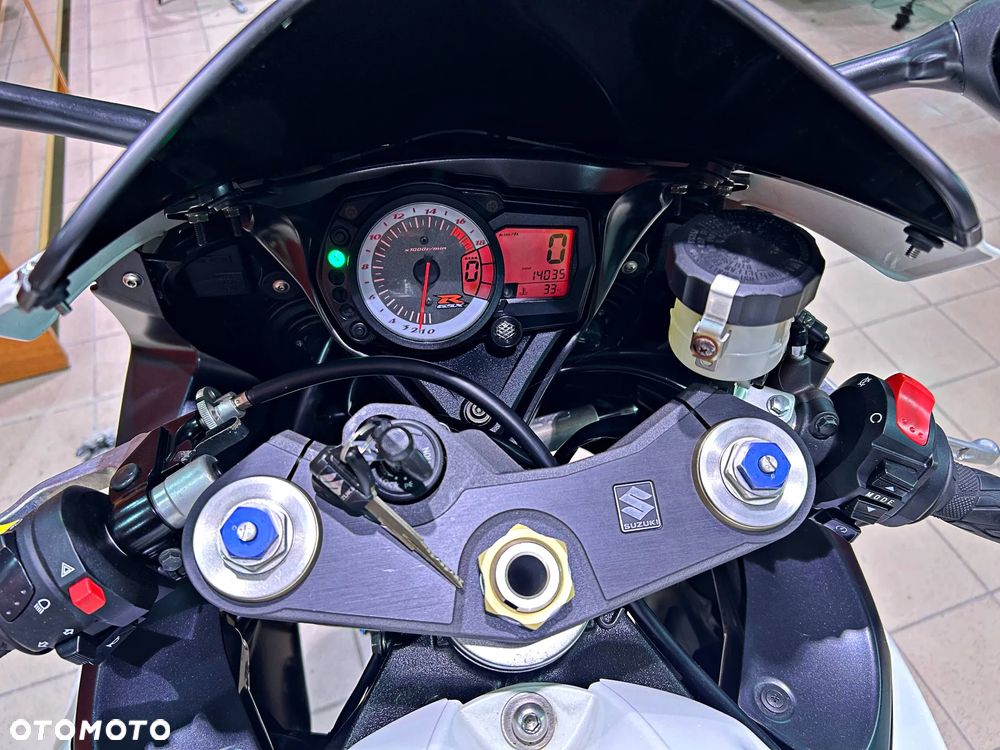 Suzuki GSX-R - 8