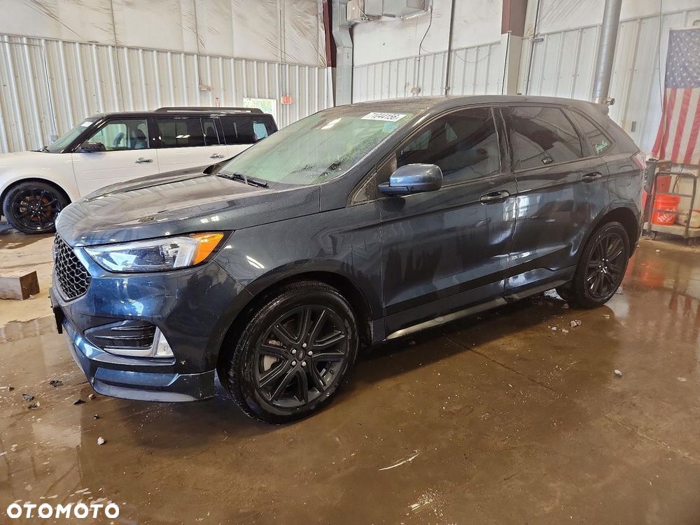 Ford Edge - 2