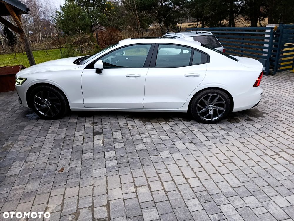 Volvo S60 T5 Momentum Pro - 2