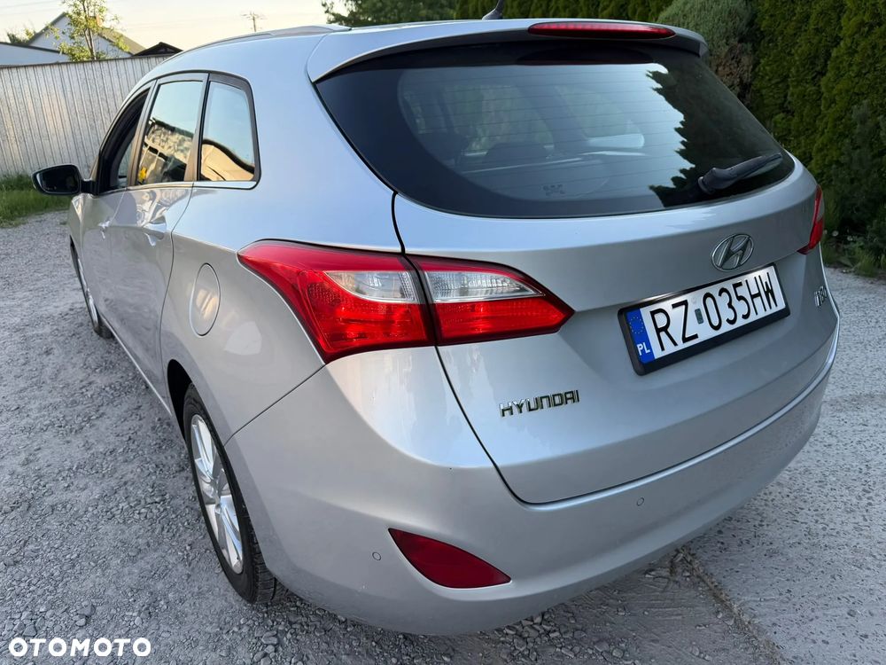 Hyundai i30 1.6 CRDi Premium - 8