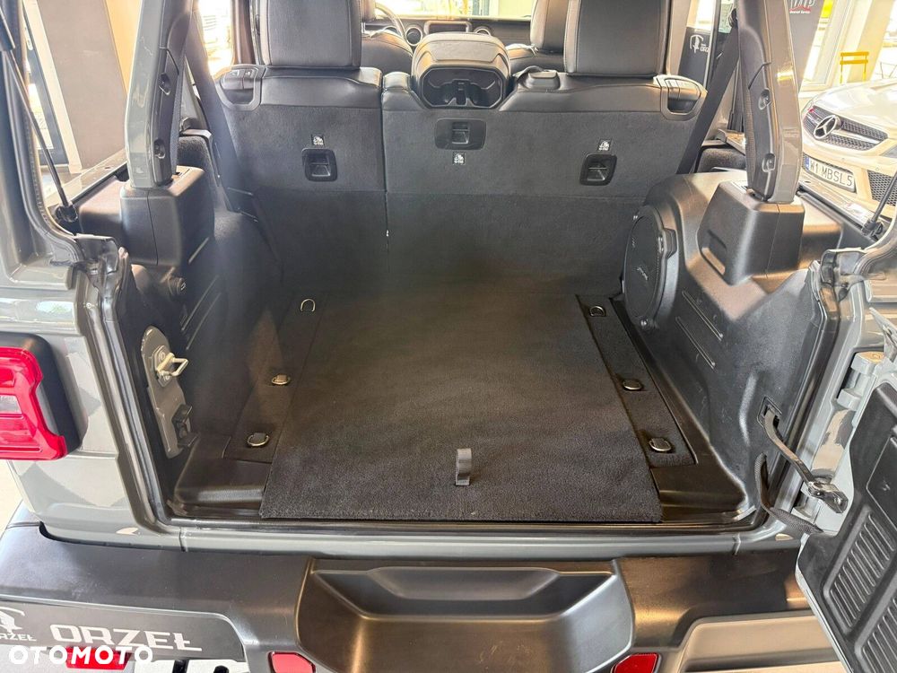 Jeep Wrangler - 7