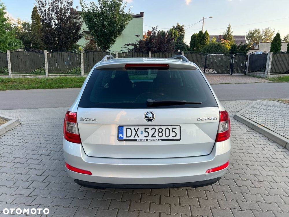 Skoda Octavia Combi 1.6 TDI Green tec DSG Ambition - 11