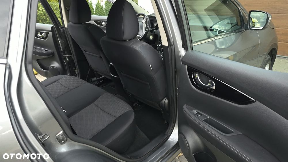 Nissan Qashqai 1.2 DIG-T Acenta EU6 - 23