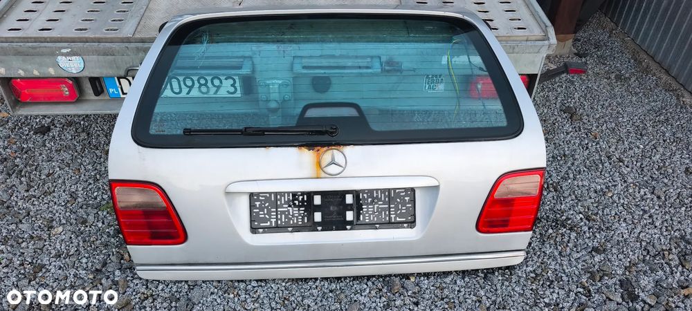 Kompletna klapa tył tylna MERCEDES W210 kombi 96-99