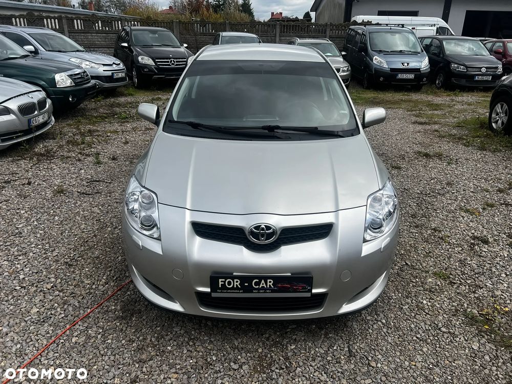 Toyota Auris 1.6 Executive - 9