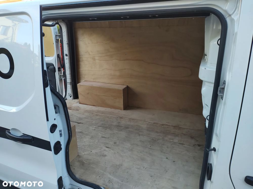 Renault Trafic - 26
