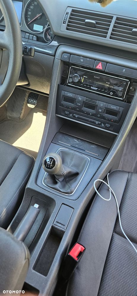Audi A4 Limousine 2 - 14