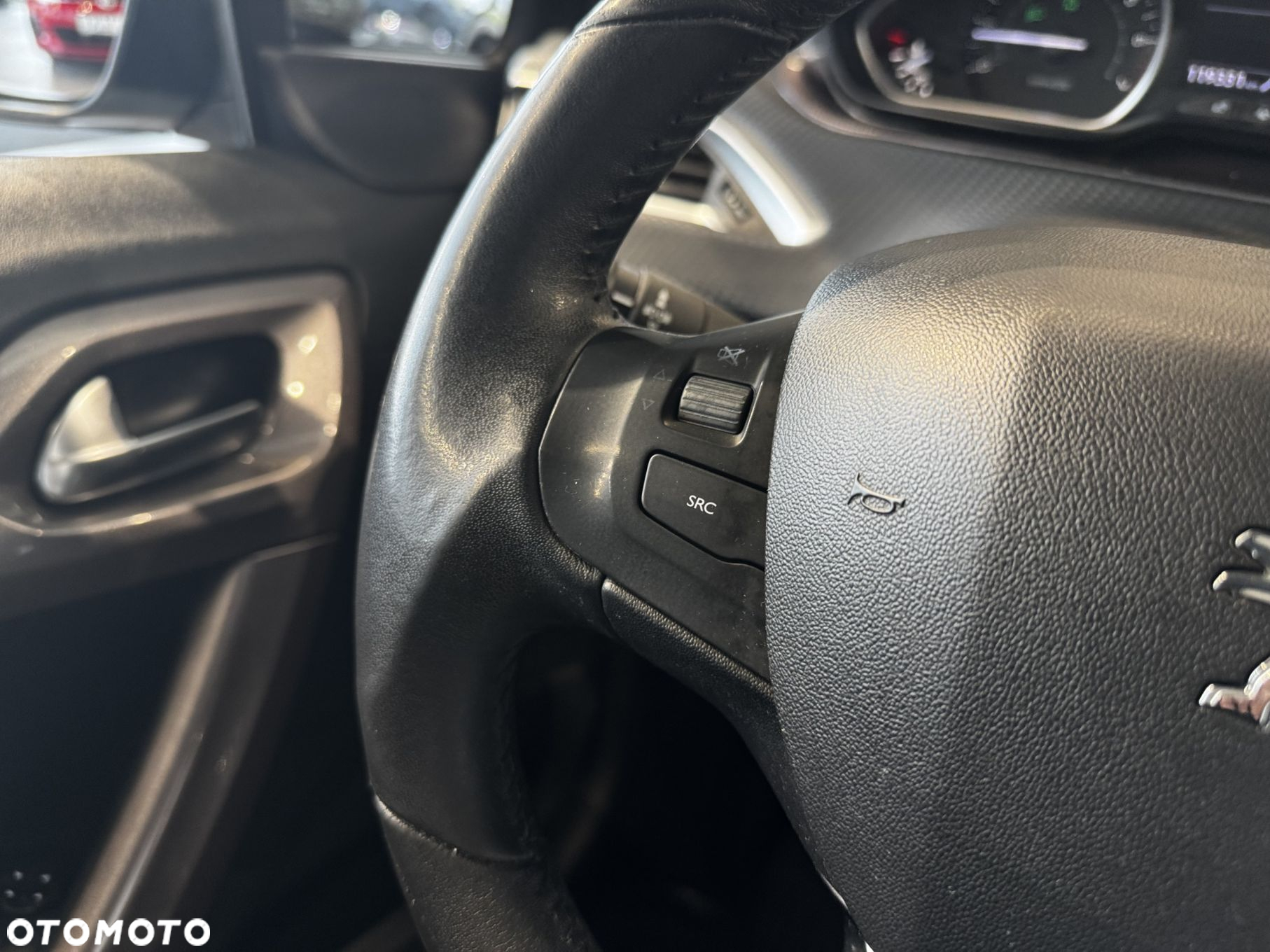 Peugeot 2008 - 17