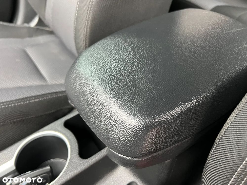 Hyundai i30 1.6 CRDi Automatik Style - 24