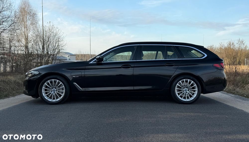 BMW Seria 5 530e Luxury Line sport - 13
