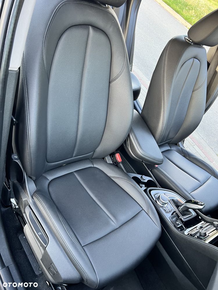 BMW Seria 2 218d - 25