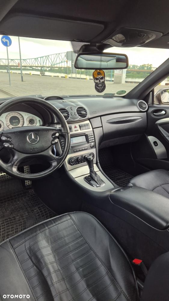 Mercedes-Benz CLK - 14