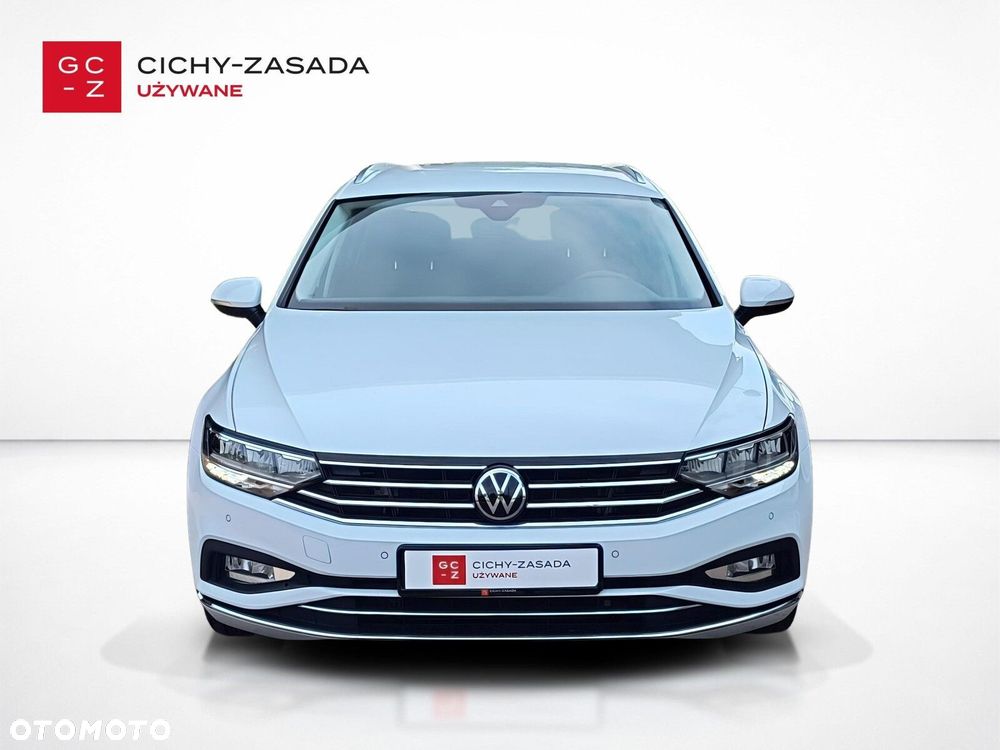 Volkswagen Passat - 8