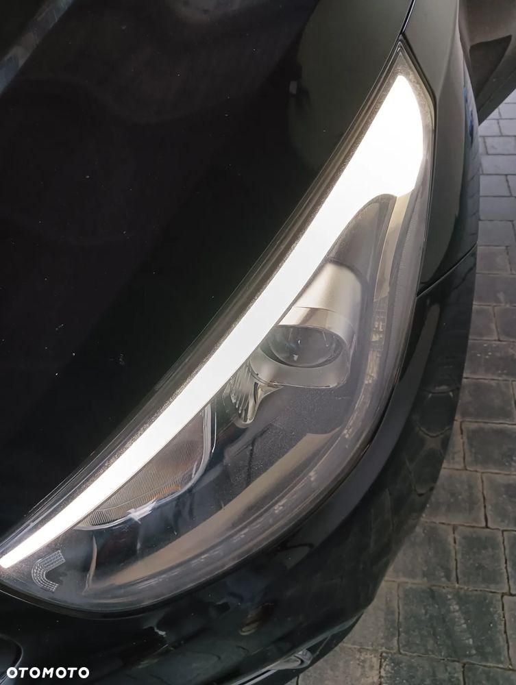 Hyundai ix35 2.0 CRDi 4WD Automatik Fifa World Cup Silver Edition - 12