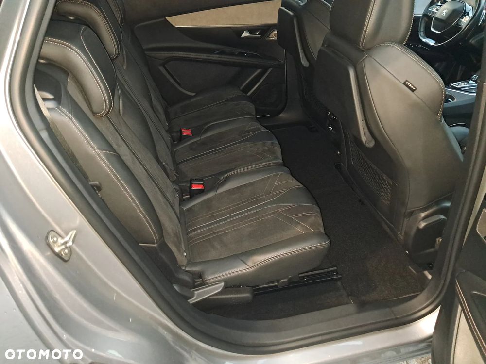 Peugeot 5008 - 36