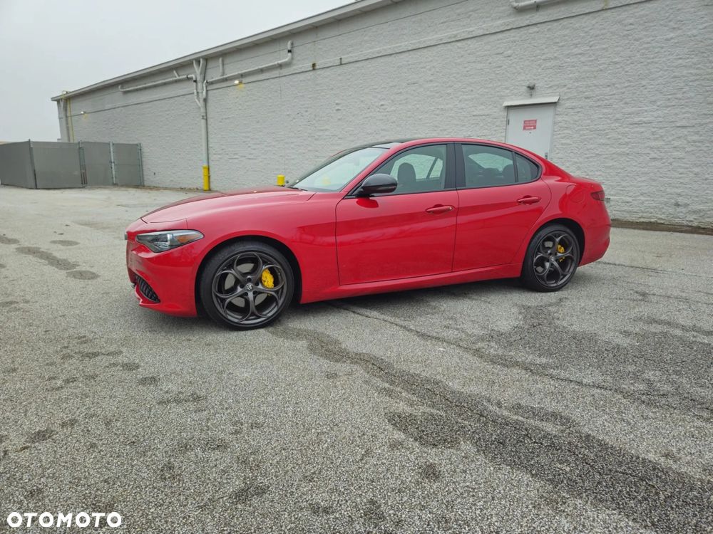 Alfa Romeo Giulia 2.0 Turbo TI Q4 - 8