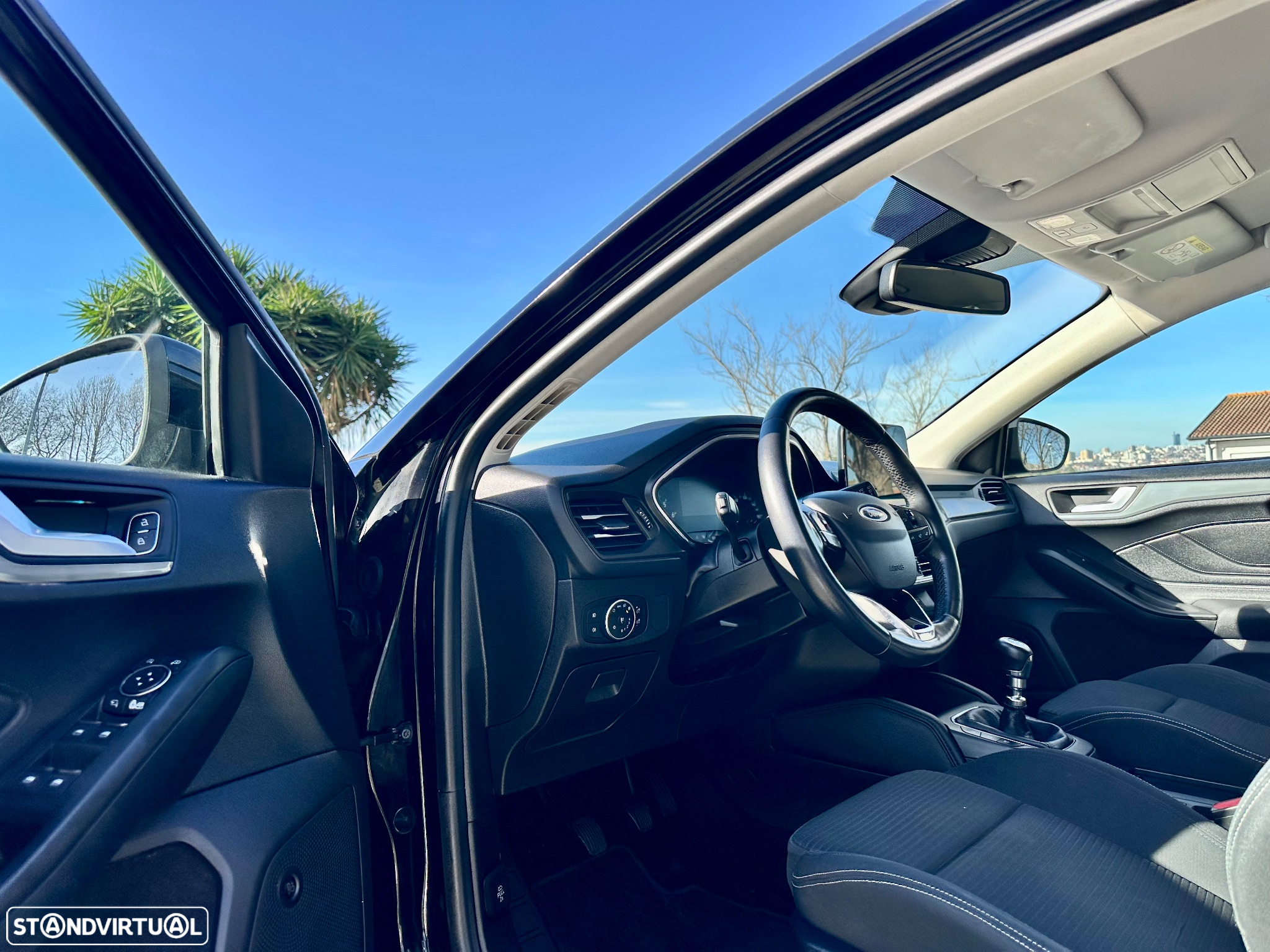 Ford Focus 1.0 EcoBoost Titanium - 16