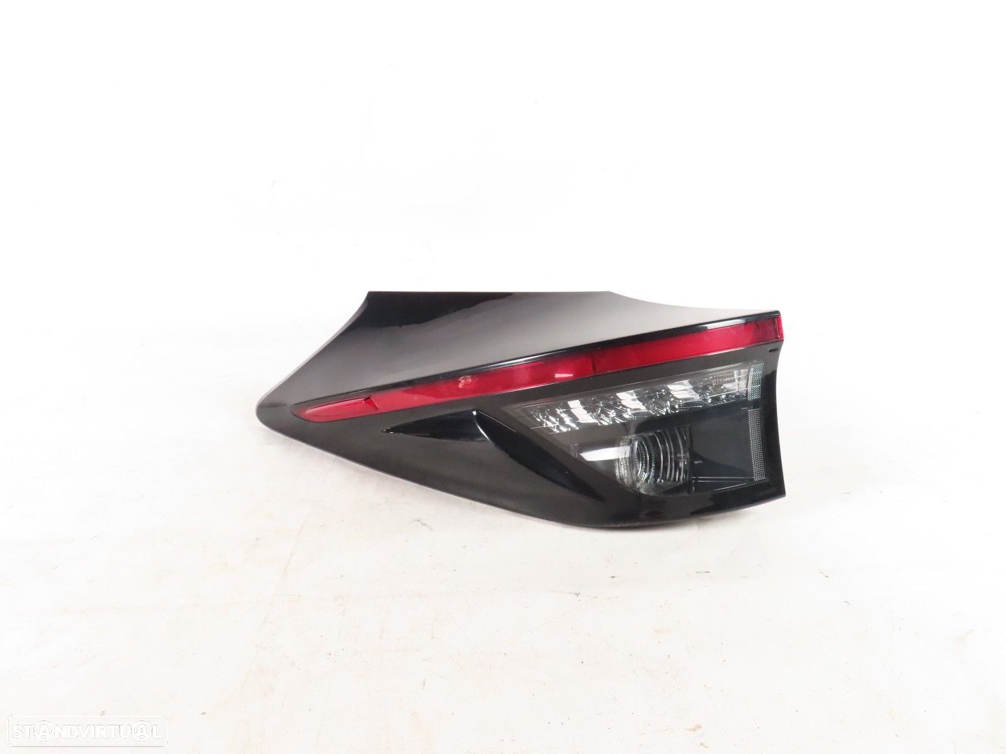 Farolim do Painel Esquerdo/Trás Seminovo/ Original TOYOTA YARIS CROSS (MXP_) 815... - 1