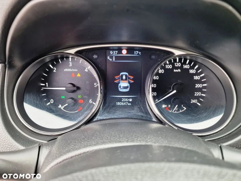 Nissan X-Trail - 13