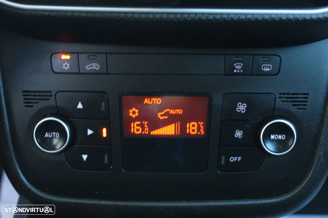 Fiat Punto 1.2 Lounge S&S - 18