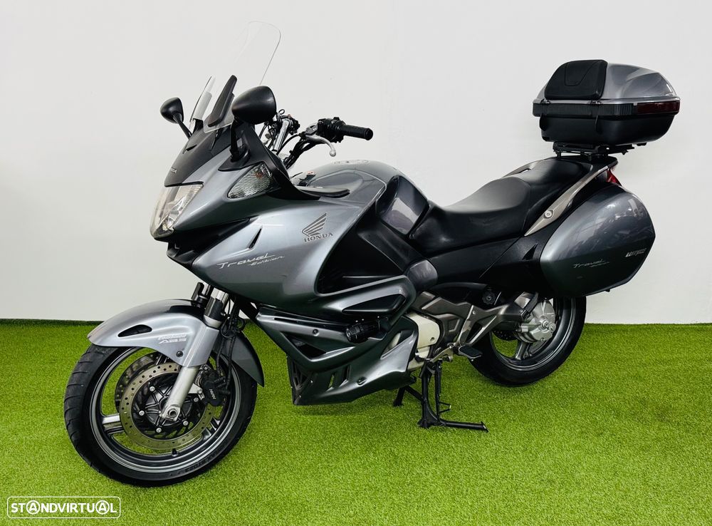 Honda Deauville NT700VA - 7