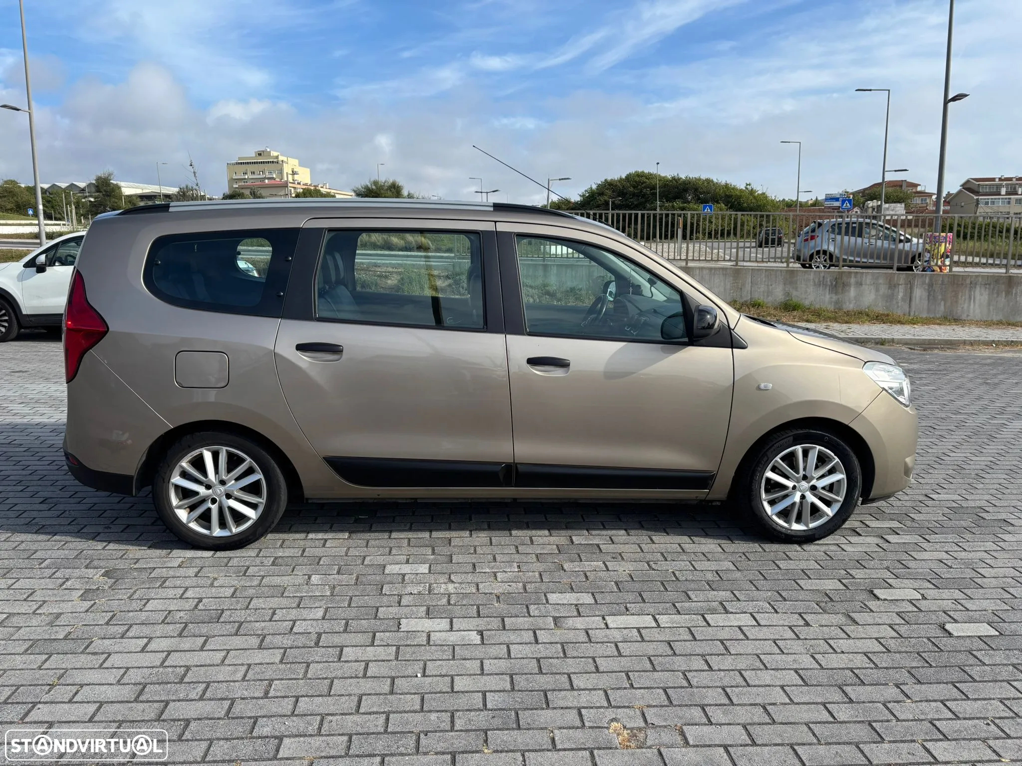 Dacia Lodgy 1.5 Blue dCi SL Go 7L - 2