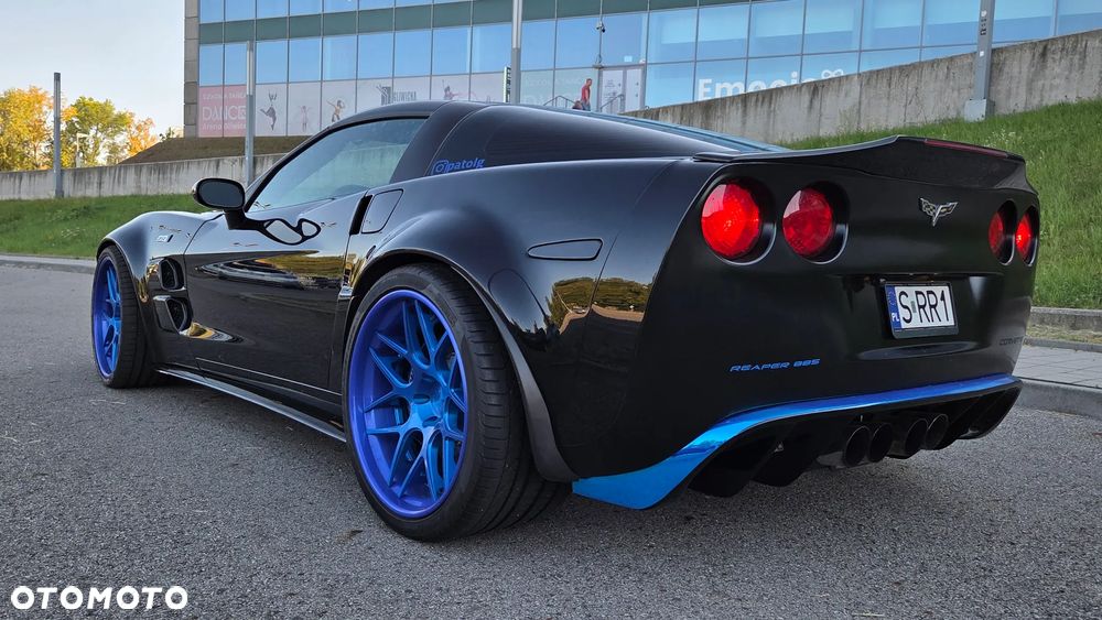 Chevrolet Corvette - 7