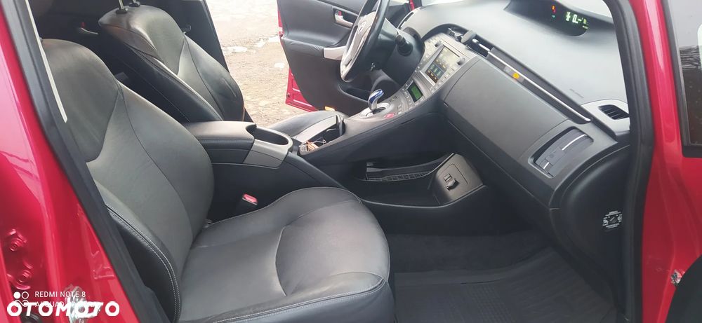 Toyota Prius 1.8 Hybrid Premium - 28