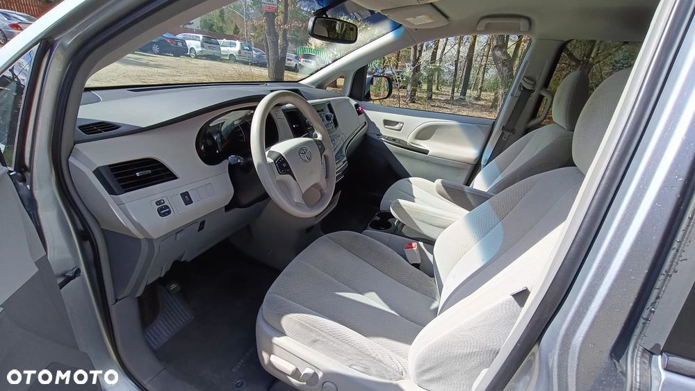 Toyota Sienna ver-3-5-v6-se - 6