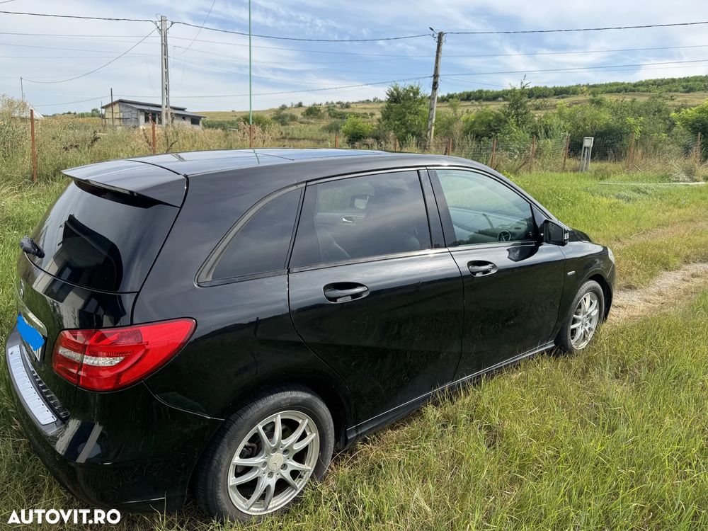 Mercedes-Benz B 180 - 3