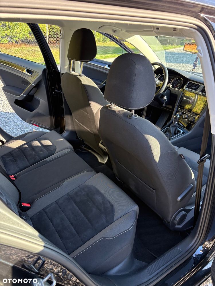 Volkswagen Golf - 18