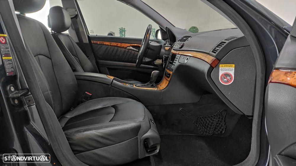 Mercedes-Benz E 220 CDi Avantgarde Aut. - 22