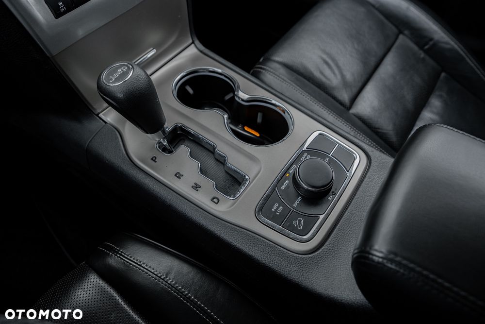 Jeep Grand Cherokee 3.0 CRD Laredo - 34