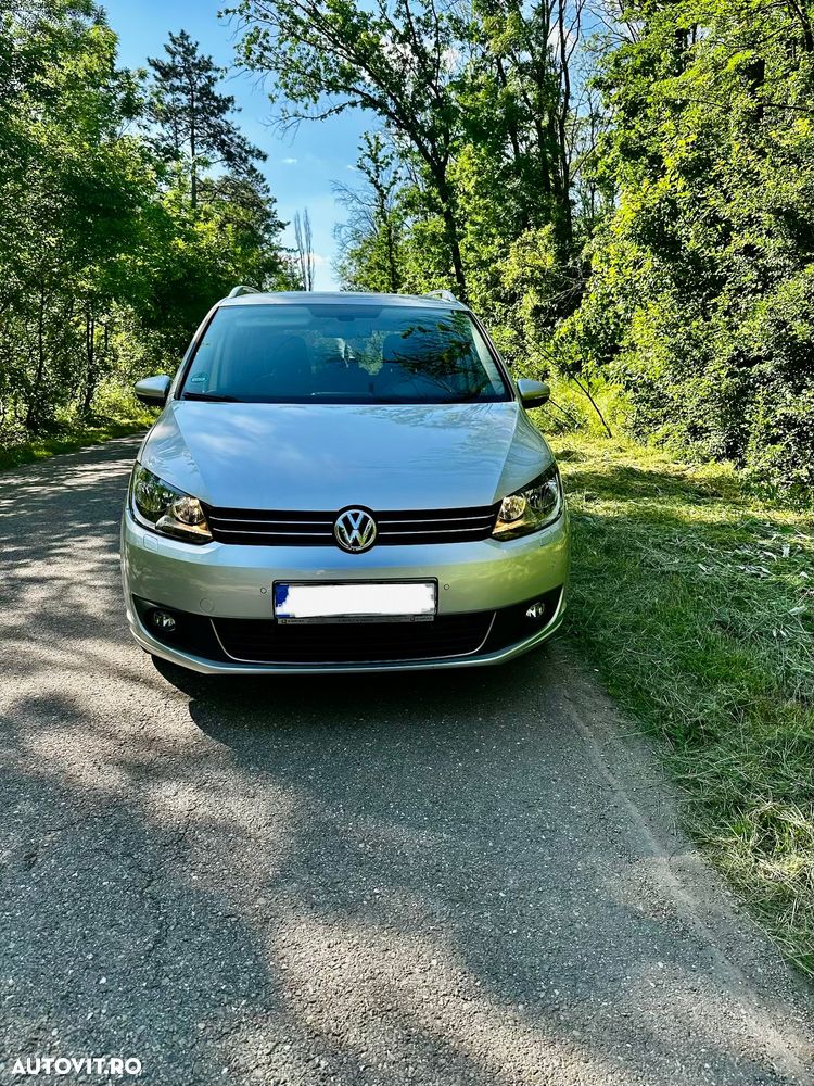 Volkswagen Touran 1.6 TDI Comfortline - 1
