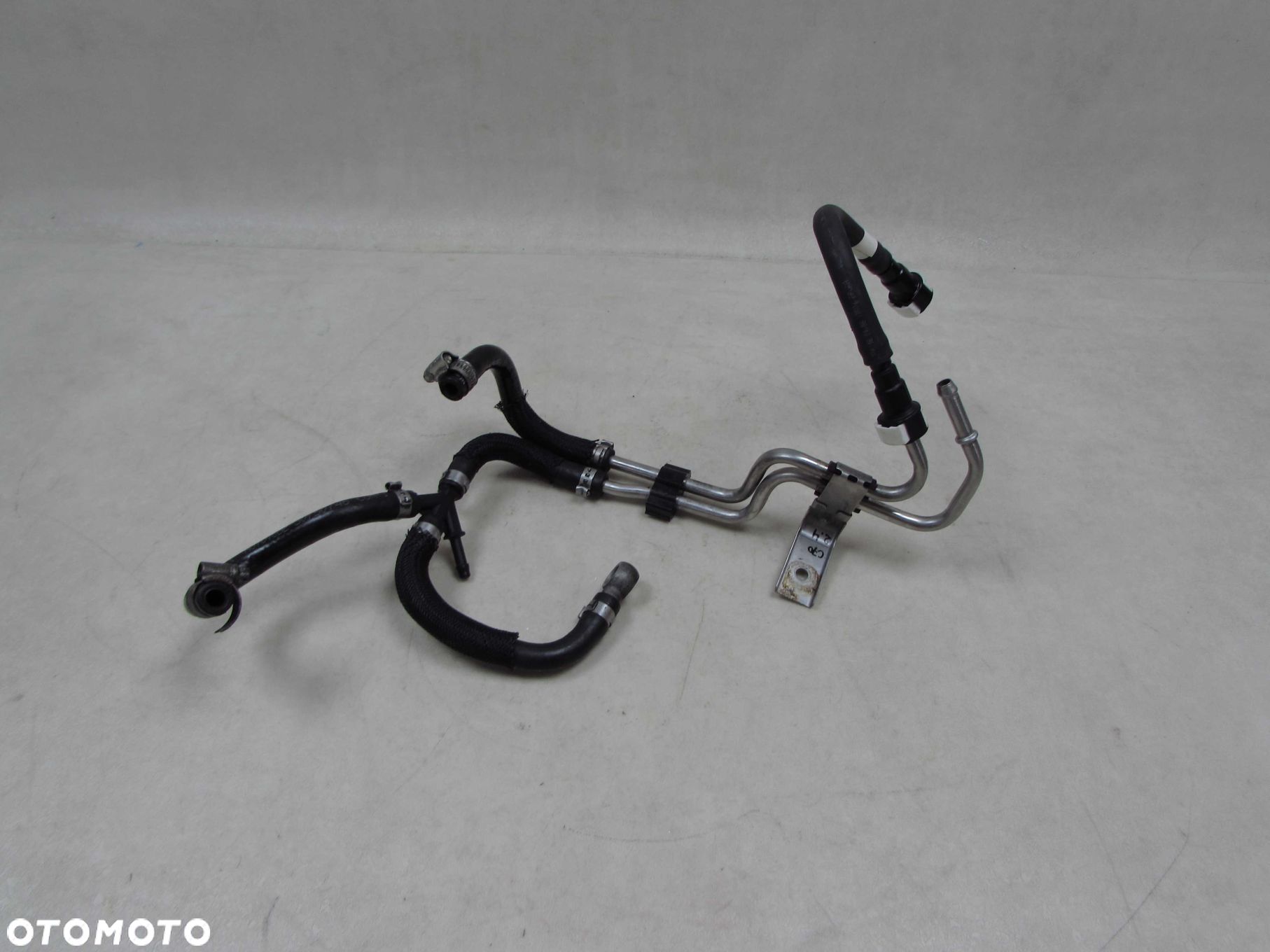 VOLVO C30 C70 II S40 V50 2.4 D5 04-13 WAZ PRZEWOD PALIWA 30750746 - 1