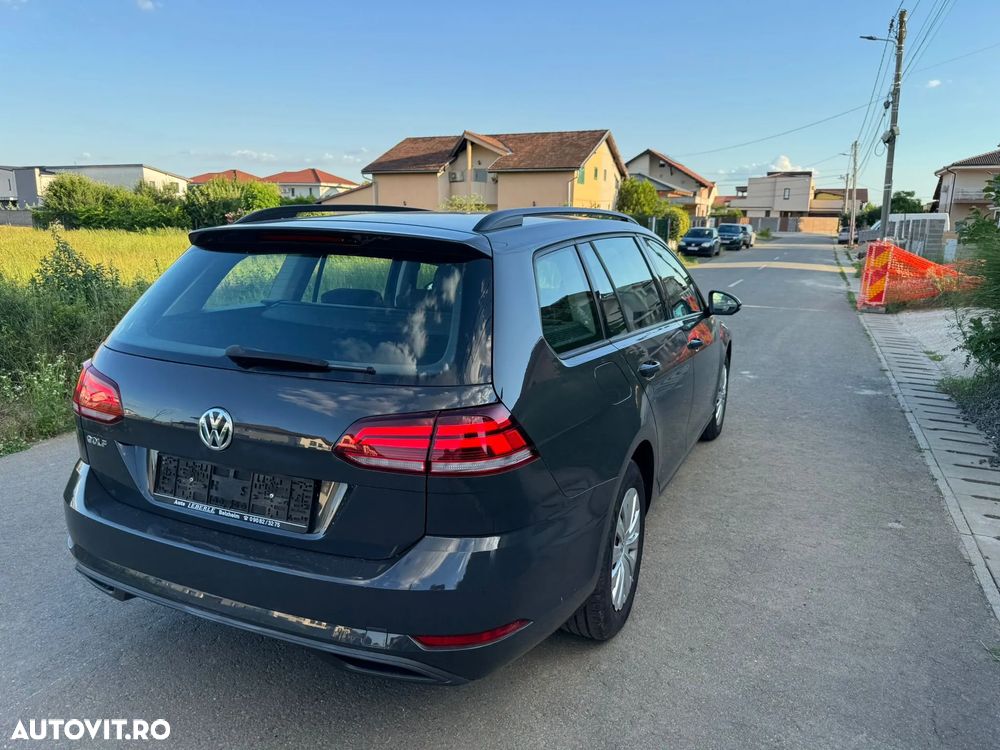 Volkswagen Golf 1.6 TDI SCR Trendline - 5