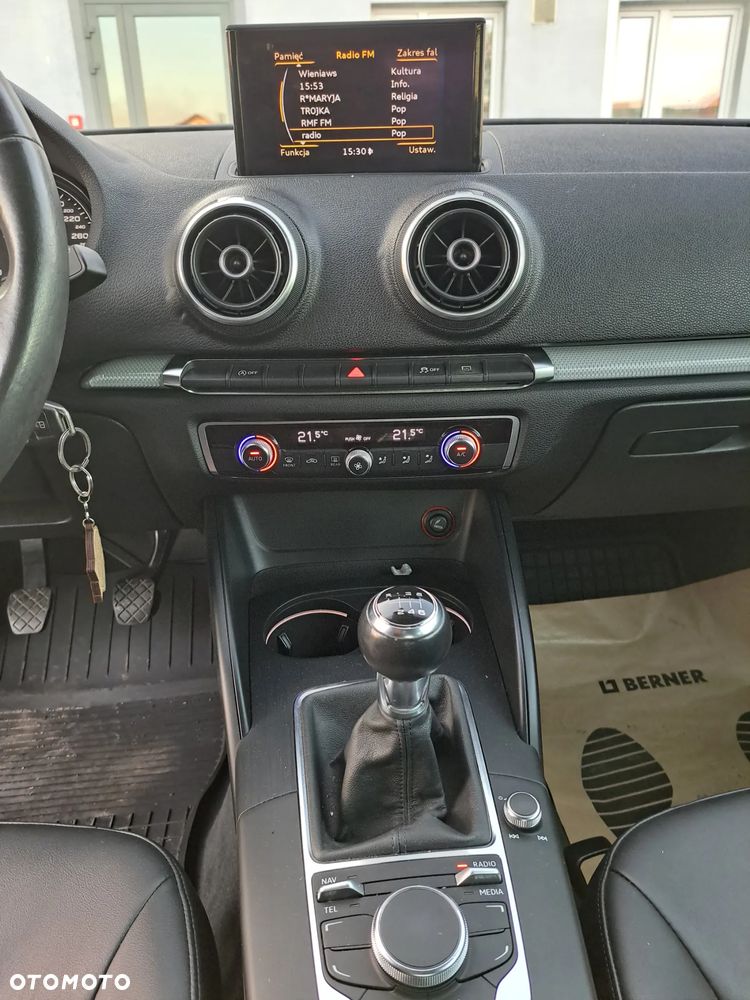 Audi A3 3-drzwiowe 1.4 TFSI Ambition - 12