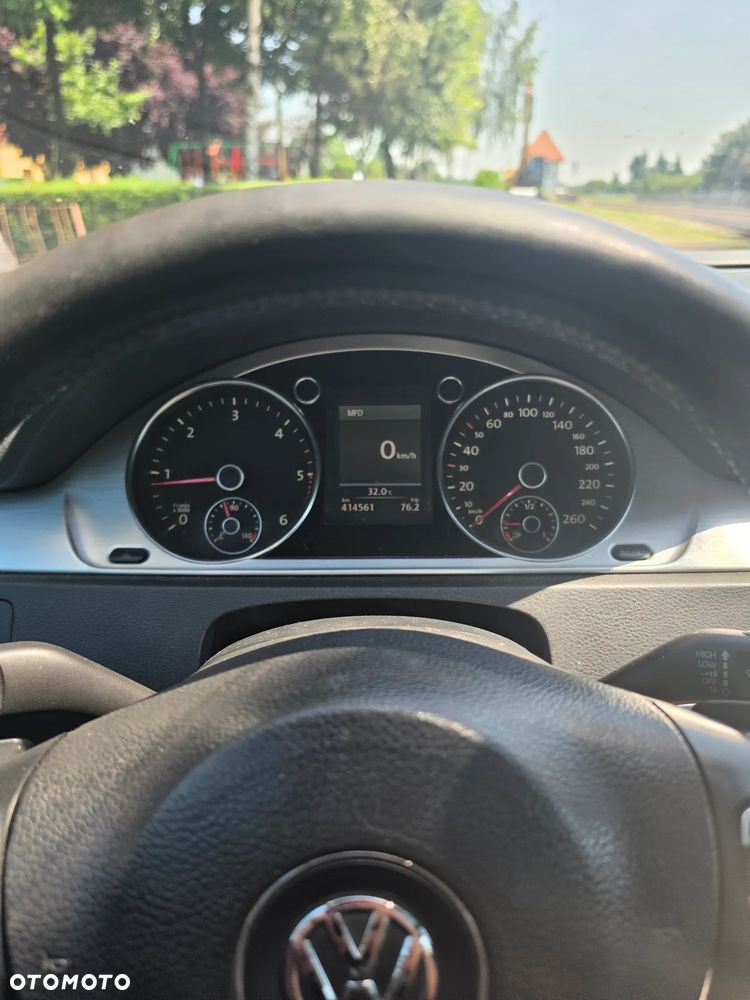 Volkswagen Passat 2.0 TDI DPF Highline DSG - 9