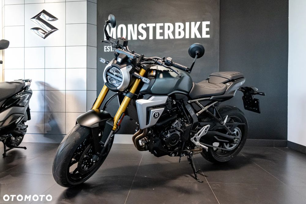 Suzuki GSX - 3
