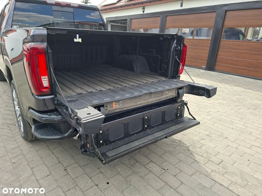 GMC Sierra - 20