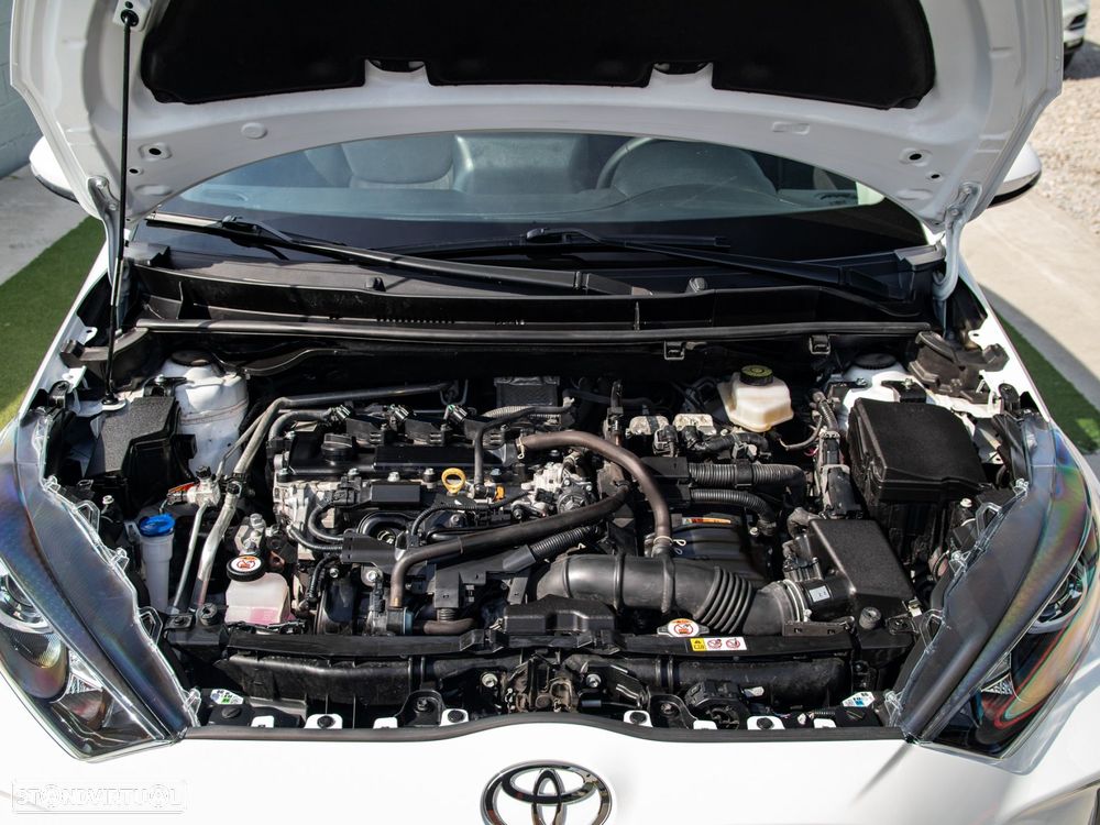 Toyota Yaris 1.5 HDF Comfort Plus - 32