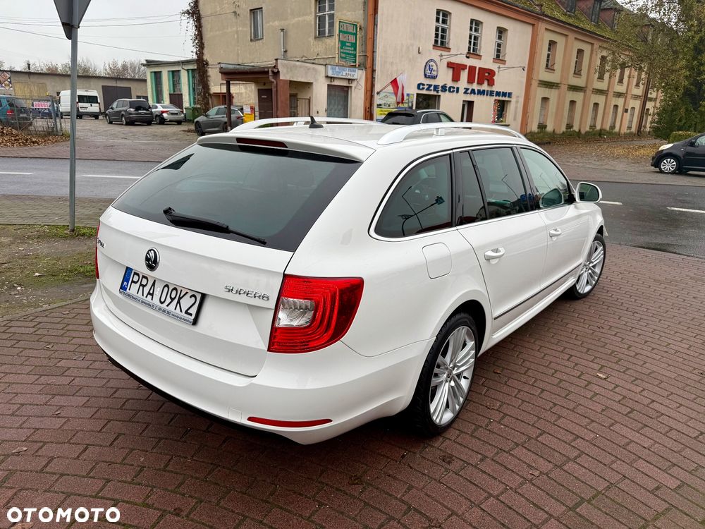 Skoda Superb 2.0 TDI DSG Exclusive - 6