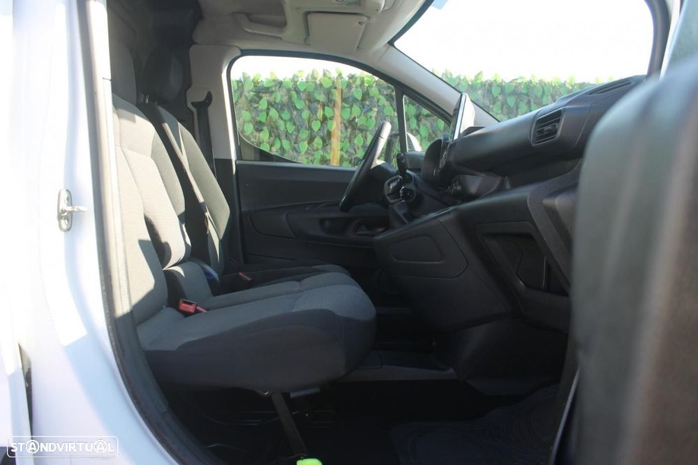 Opel Combo Van 1.5 CDTI - 3 LUGARES - IVA DEDUTÍVEL - 8