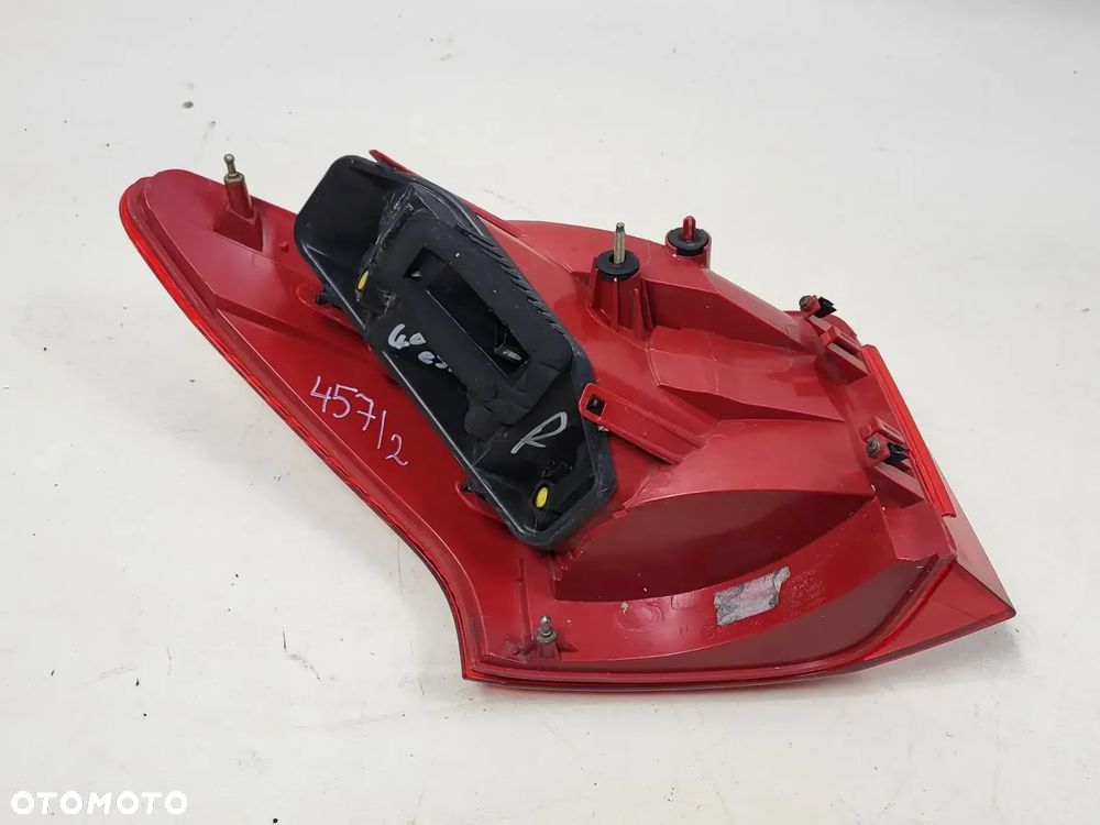 PEUGEOT 407 SW KOMBI 04-08 TYLNA LAMPA PRAWA - 4