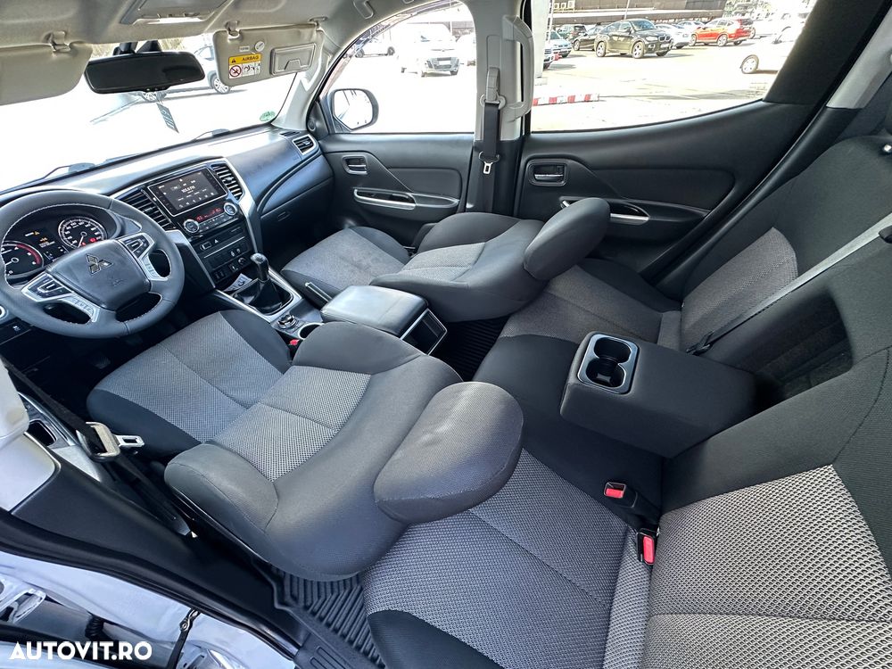 Mitsubishi L200 Double Cab 2.2 DI-D M/T Instyle - 14