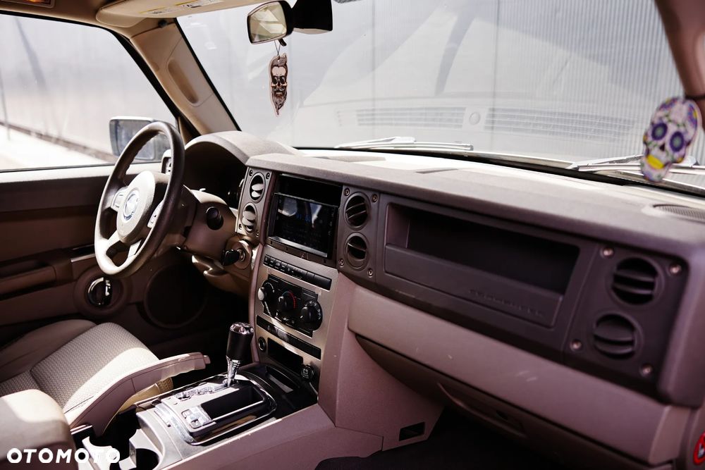 Jeep Commander 3.0 CRD DPF Automatik Limited - 28